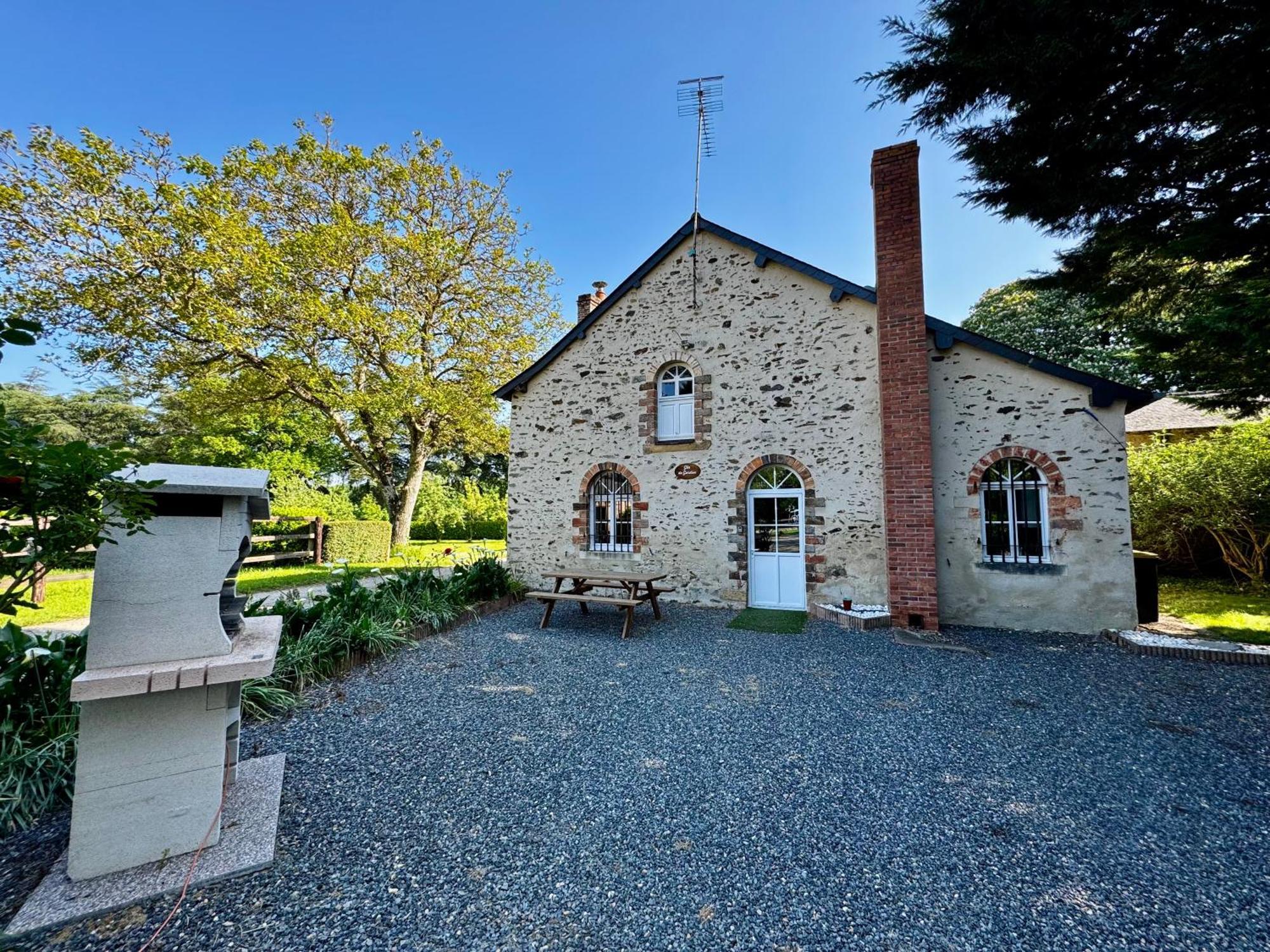 Domaine De La Maroutiere Vila Saint-Fort Exterior foto